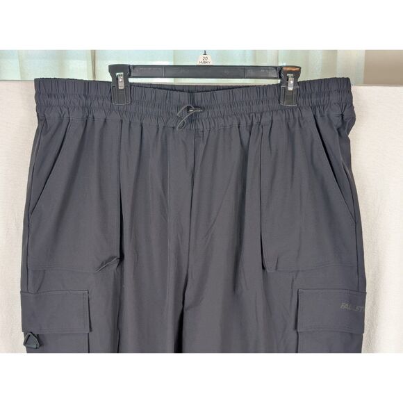 NWT Fabletics Heights Cargo Pants Black Men's Size 2XL/XXL - Picture 2 of 11